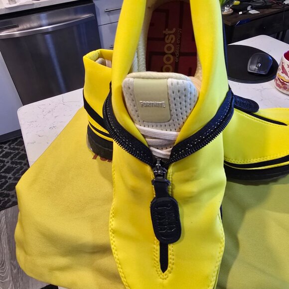 Adidas Ultraboost x Fortnite PEELY Men's 10 Yellow Black Banana JQ0714 Shoes NEW - Picture 3 of 16